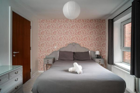 3 Bedroom Central Apartment in Belfast City Centre